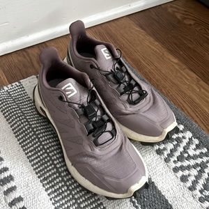 Salomon hiking boots for women. Used once or twice